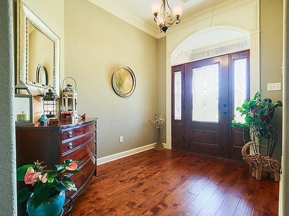 3rd image of 2394 Lakewood Cir
