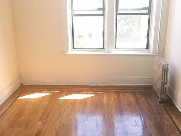 3rd image of 270 E 31st St #3A