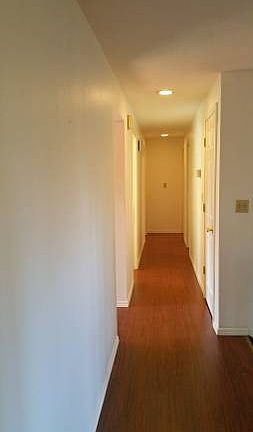5th image of 3036 241st Ave SE