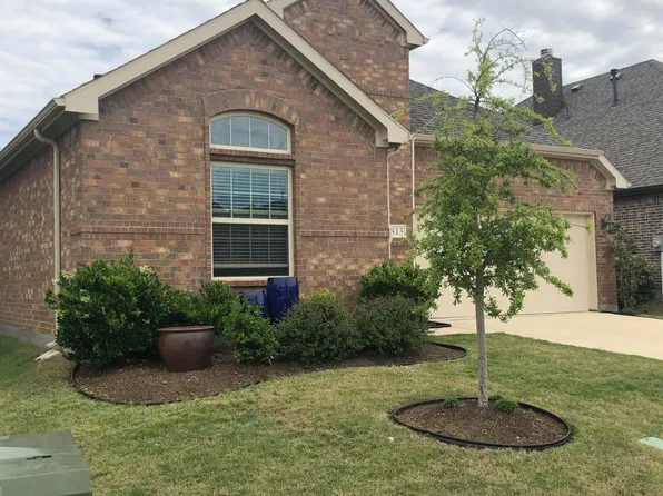 813 Lake Cypress Ln, Little Elm, TX 75068