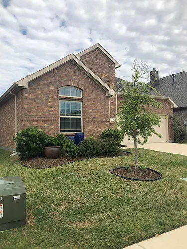 813 Lake Cypress Ln Photo 1