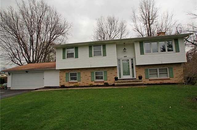1st image of 440 Ontario Dr