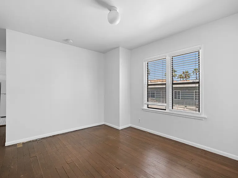 24 Rose Ave #D — Photo 15