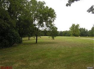 35 Judianna Dr, Wright City, MO 63390