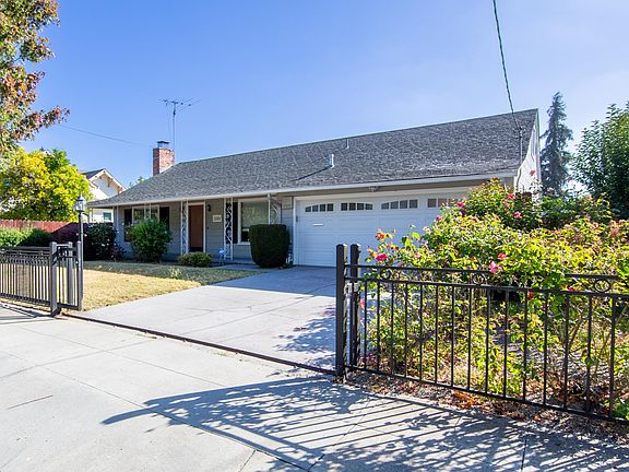 2nd image of 330 Beverly Ave