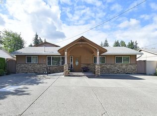 18120 SE Main St, Portland, OR 97233