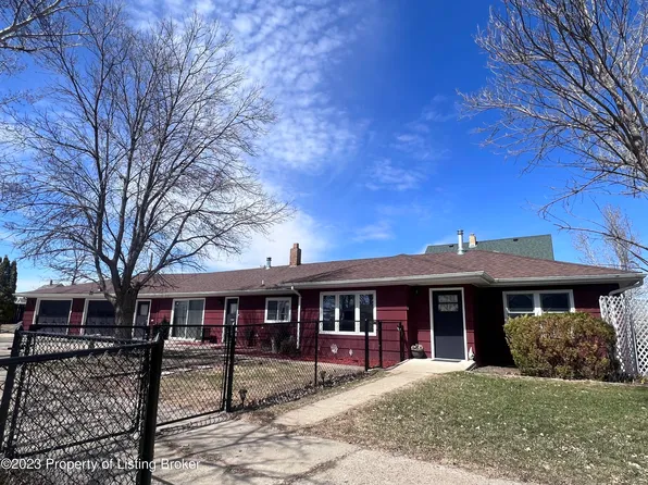 553 3rd Ave SE, Beach, ND 58621