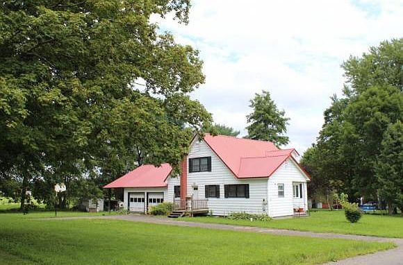 2nd image of 30 Glen Rd