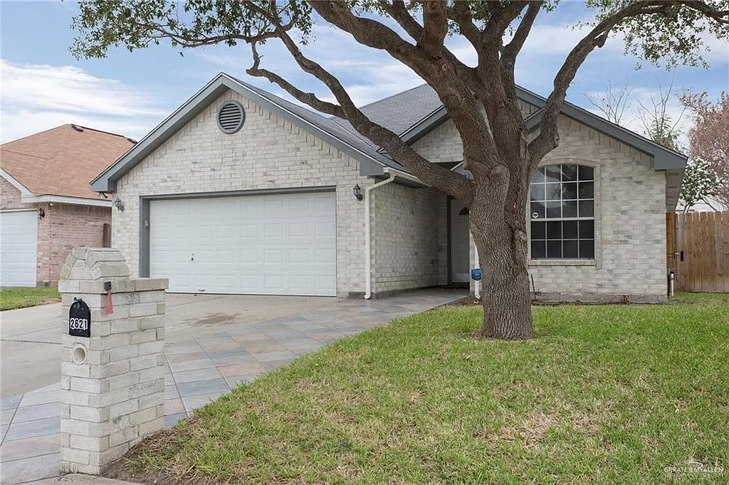 4 bed, 2.0 bath, 1694 sqft, $1,750 — Photo 1