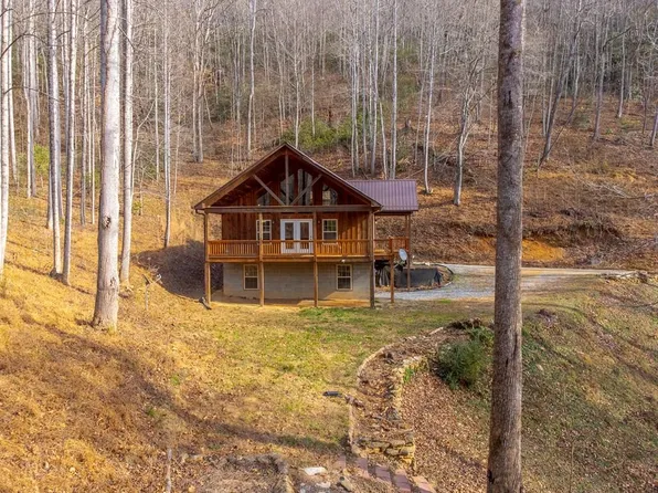 708 Thornhill Dr, Sylva, NC 28779