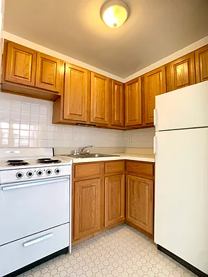 Rented by REAL New York | media 9