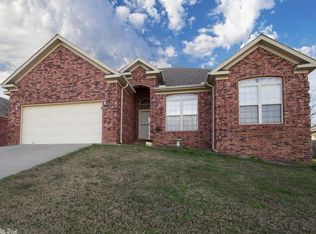 2202 Reveille Cir, Jacksonville, AR 72076