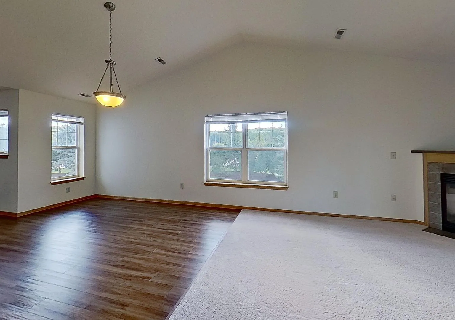 Condo Style Upper 2 Bedroom 2 Bathroom Apartment Available — Photo 3
