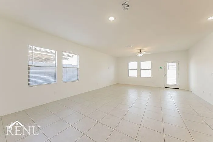 35228 W San Capistrano Ave — Photo 6