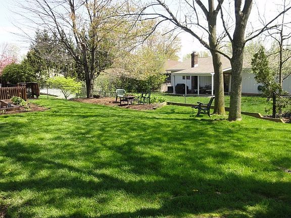 5th image of 7695 Delaware Dr