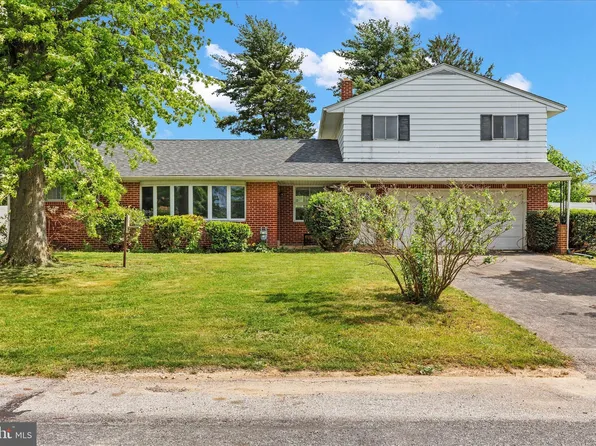 2300 Locust Rd, Dover, PA 17315