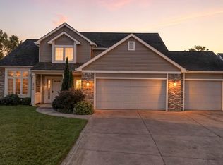 2004 Millennium Xing, Fort Wayne, IN 46845