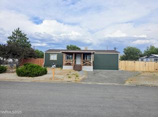 5492 Woods Dr, Sun Valley, NV 89433