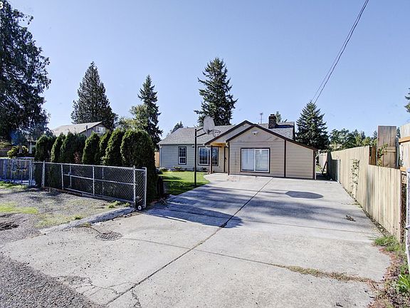 5th image of 6102 NE 112th Ave