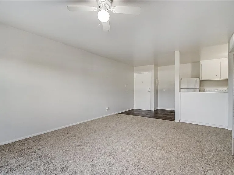 Regalia Crest Apartments — Photo 19