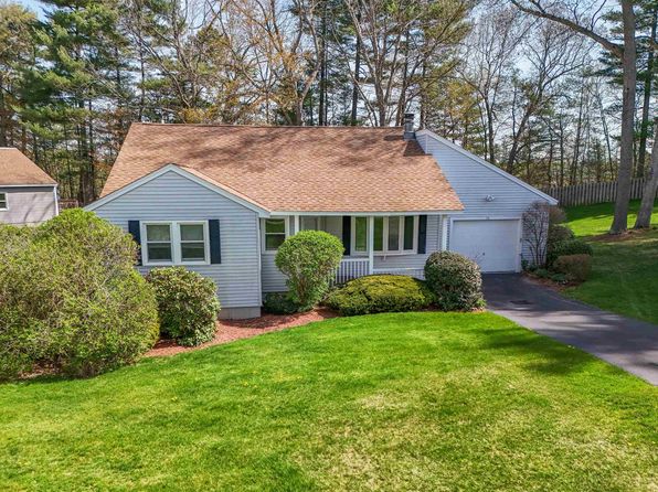 16 Jamaica Lane, Nashua, NH 03063