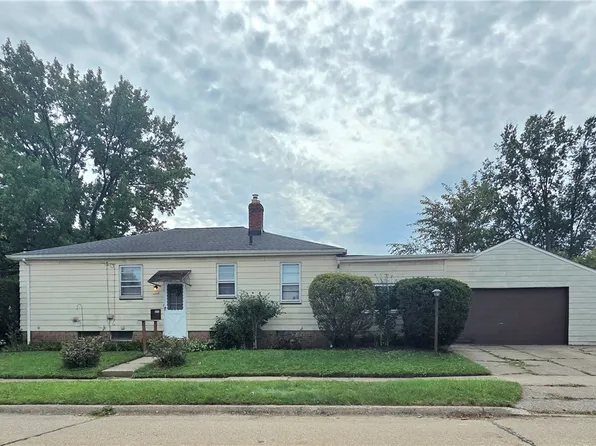 6040 W 54th St, Parma, OH 44129