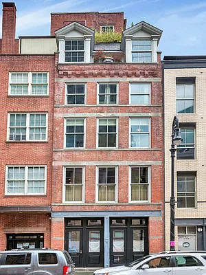 Sold by Sotheby's International Realty | media 1