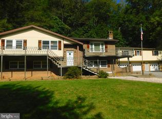 3856 Waites Run Rd, Wardensville, WV 26851