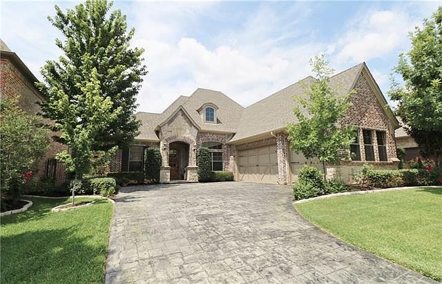 1st image of 405 Waterford Ln