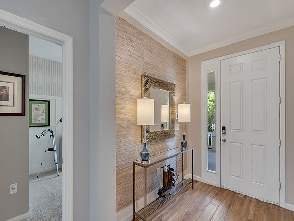 5th image of 1485 Earlsferry Ave