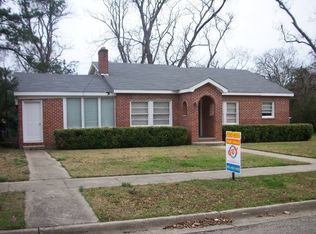 1019 N 11th Ave, Laurel, MS 39440