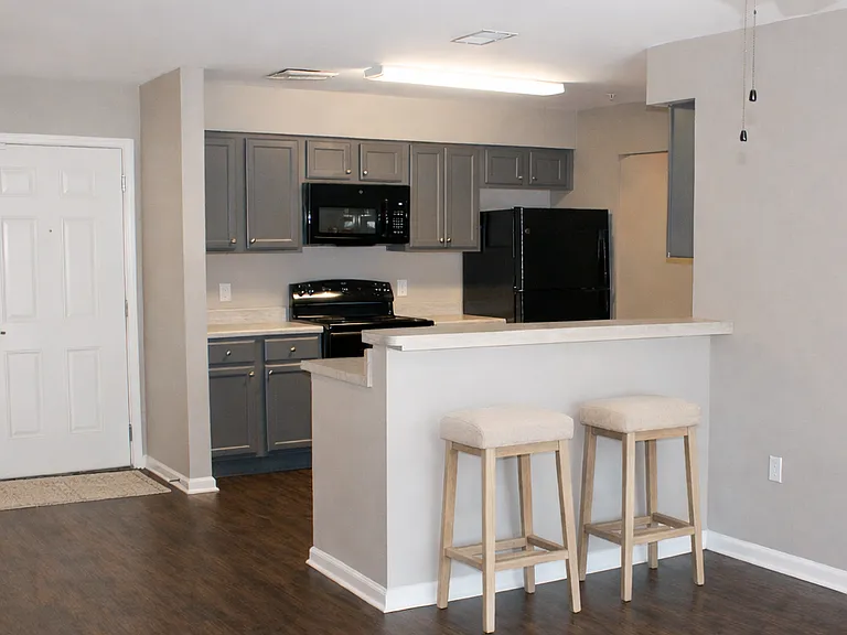 Highland Terrace I — Photo 1
