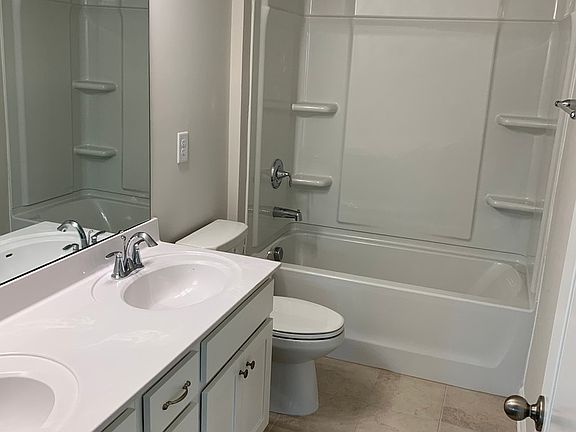 3rd image of 14527 Murfield Ct