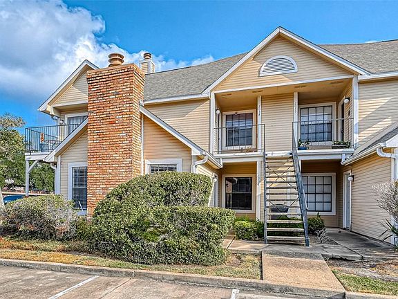 3rd image of 2300 Old Spanish Trl APT 1034