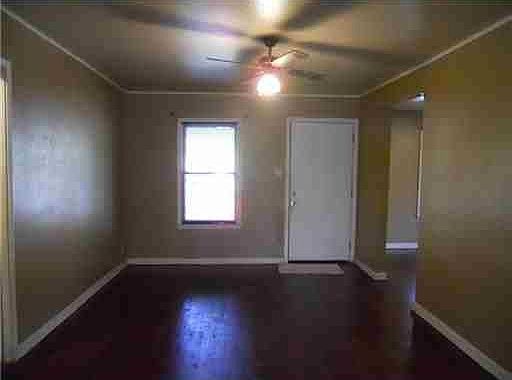 3rd image of 766 W Cornelia Cir