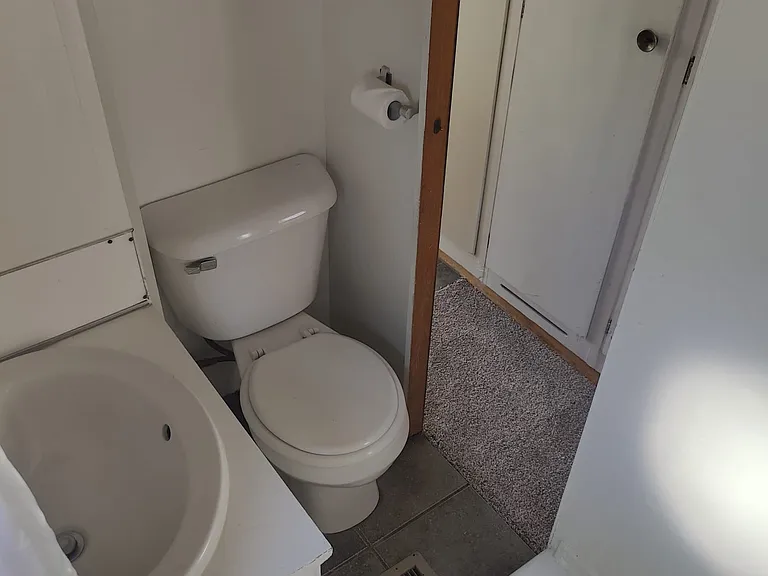 1659 W Wetmore Rd #2 — Photo 12