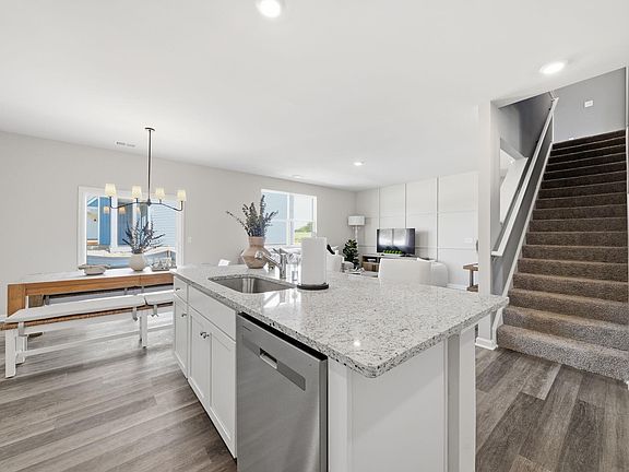 4th image of 155 Liberty Ln