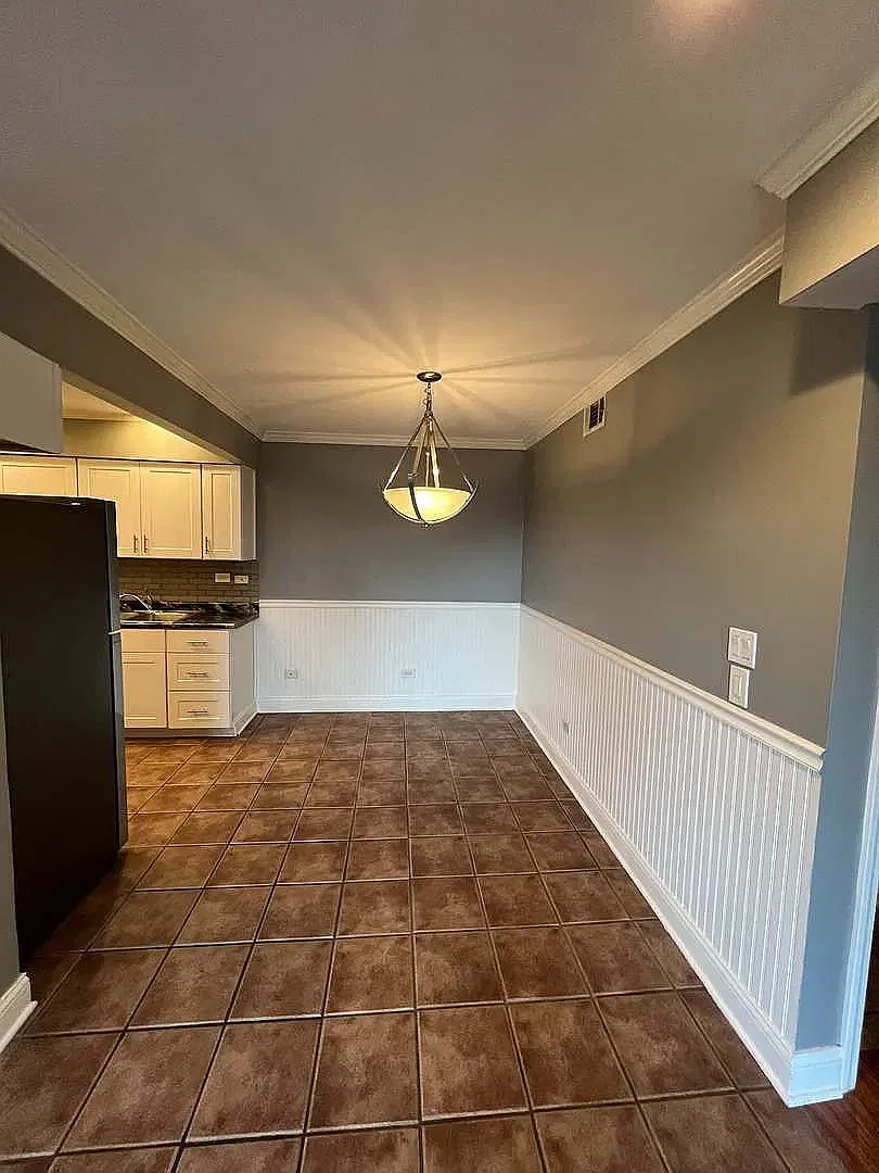 2 bed, 1100 sqft, $1,800 — Photo 2