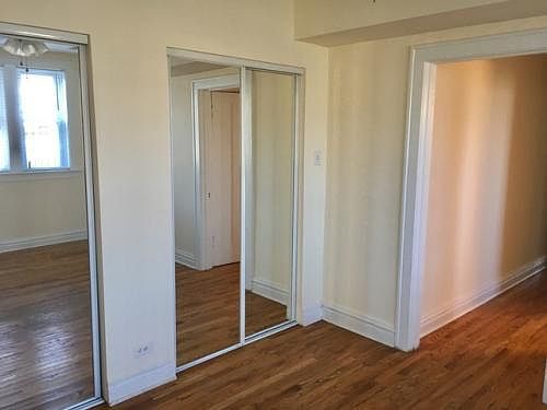 5th image of 3725 W Eastwood Ave APT 1W