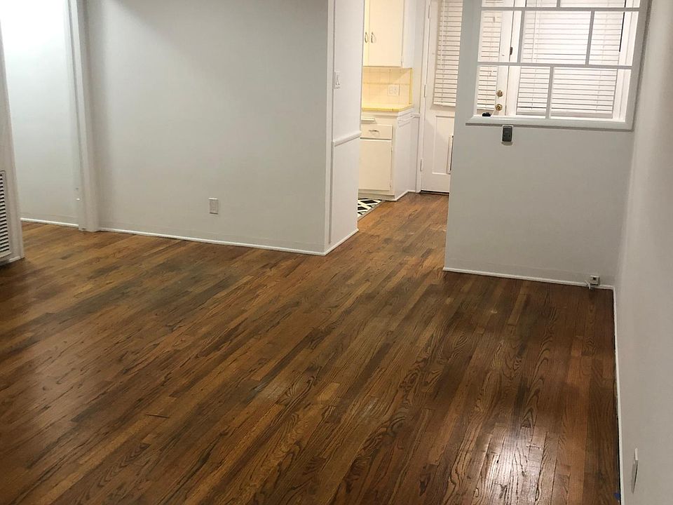 1st image of 2110 Ocean Park Blvd
