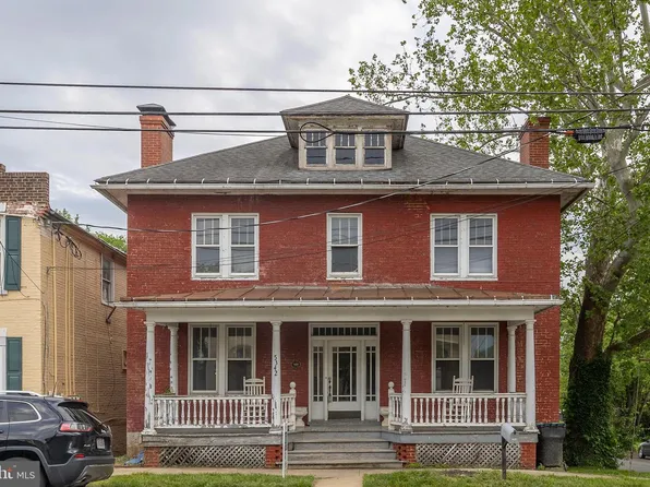 5342 Main St, Stephens City, VA 22655