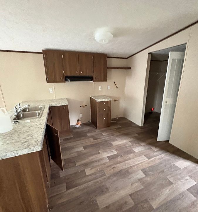 2nd image of 61 Grand Valley Dr