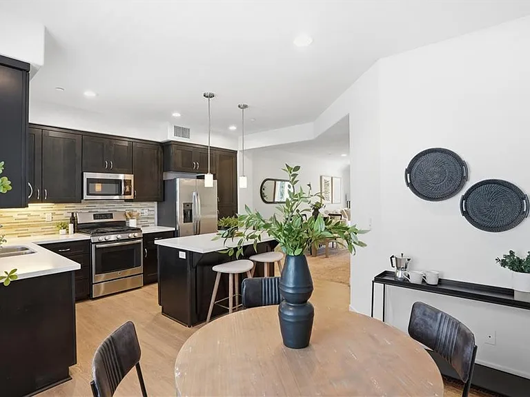 869 Coriander Ln — Photo 11