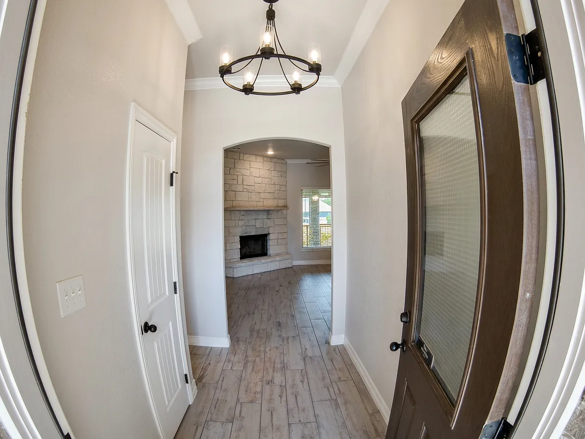2121 Mercer Street — Photo 3