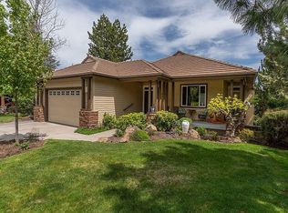 3106 NW Golf View Dr, Bend, OR 97701