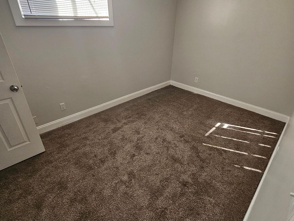 2nd image of 4535 Colonial Ter