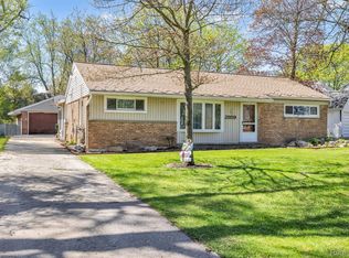 2959 Voorheis Rd, Waterford, MI 48328
