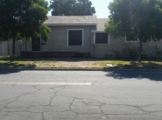 1631 Kaweah St, Hanford, CA 93230