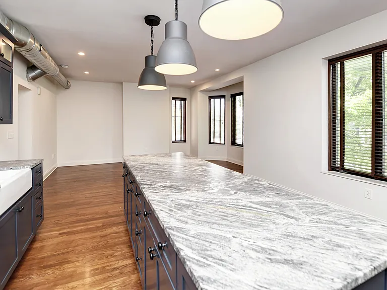 65 S 5th St #2A — Photo 8