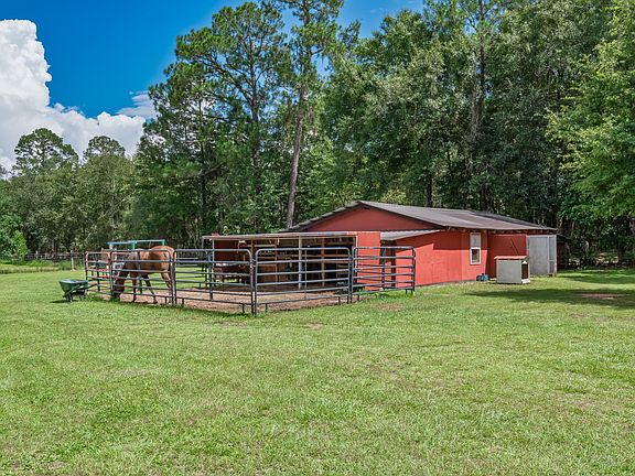 2nd image of 2407 Oscar Harvey Rd